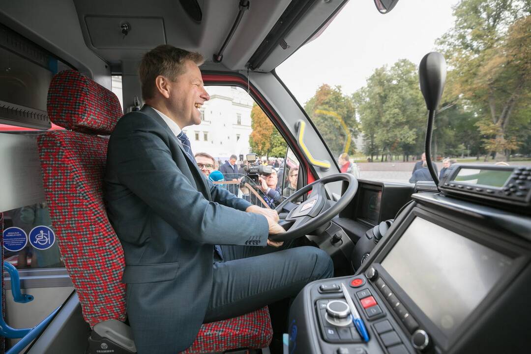 Vilniuje pristatyti pirmieji Lietuvoje elektriniai autobusai