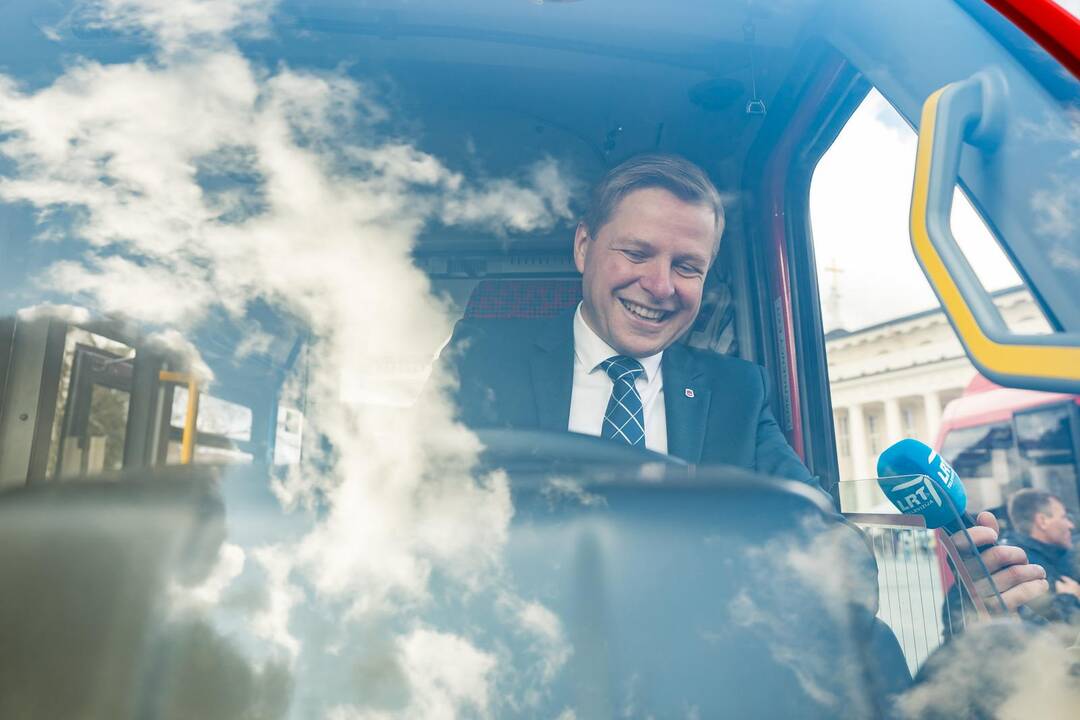 Vilniuje pristatyti pirmieji Lietuvoje elektriniai autobusai