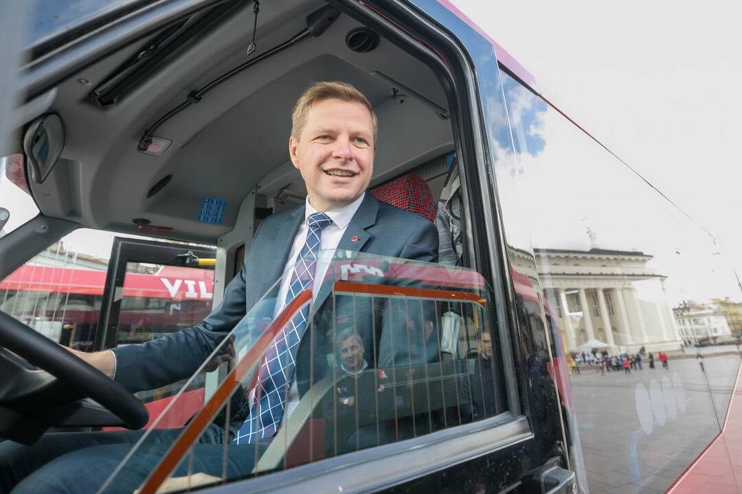 Vilniuje pristatyti pirmieji Lietuvoje elektriniai autobusai