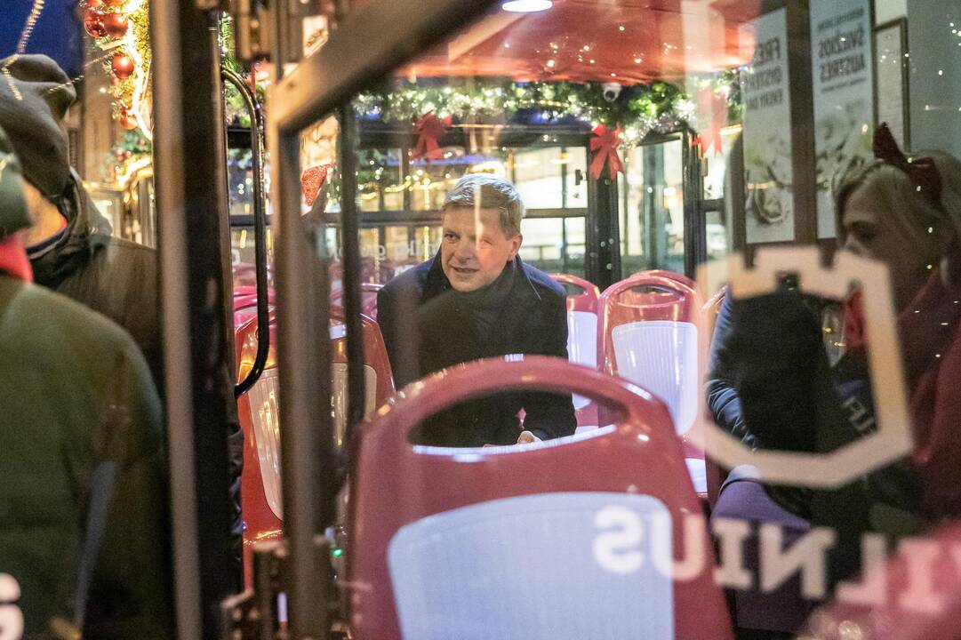 Sostinėje – Kalėdų traukinukas ir Rotušės aikštės eglės įžiebimas