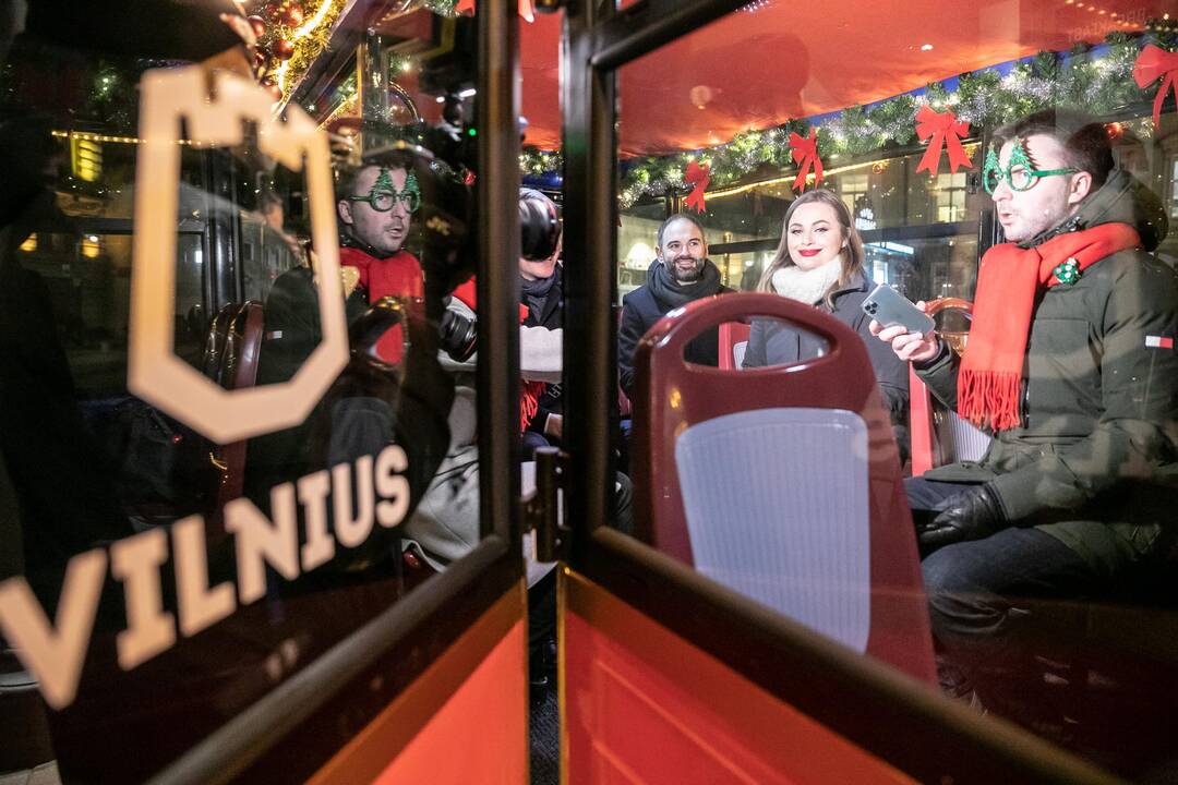 Sostinėje – Kalėdų traukinukas ir Rotušės aikštės eglės įžiebimas