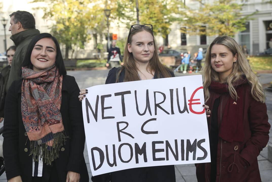 Protesto akcija prie Vyriausybės