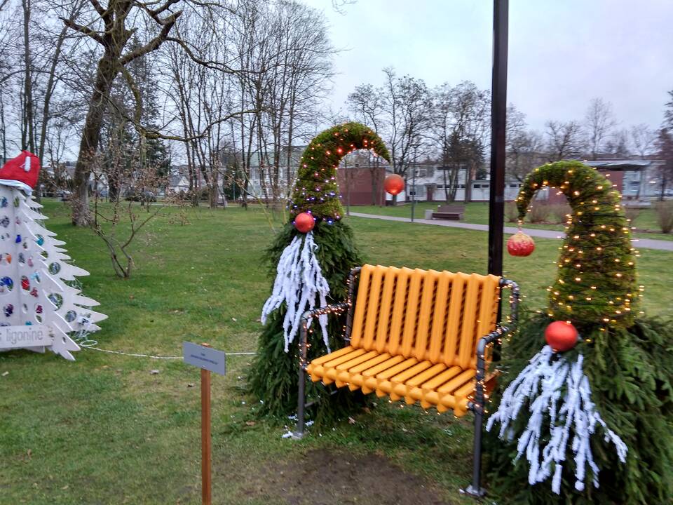 Jonavos Kalėdinių eglučių miestelis