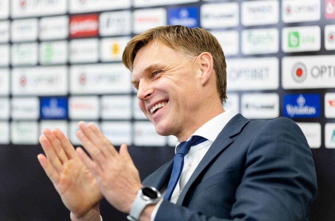 Pristatytas Lietuvos futbolo rinktinės treneris