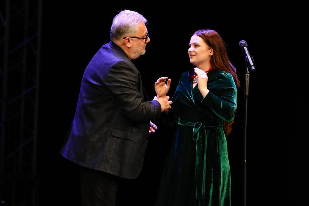 Teatro apdovanojimai „Auksiniai scenos kryžiai“ 