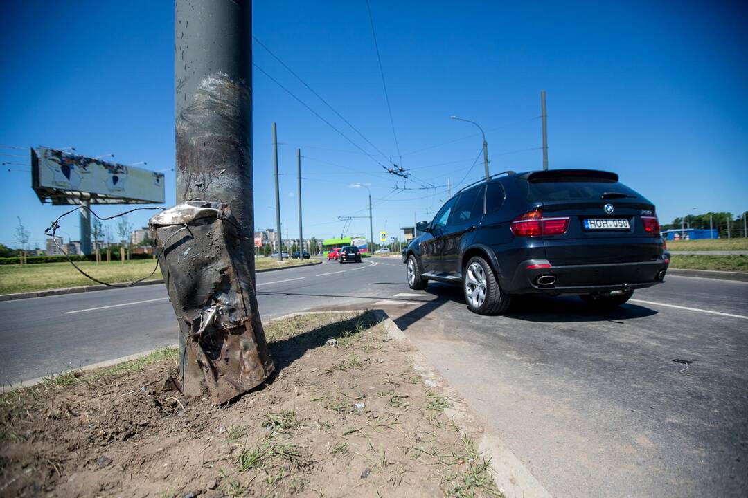 Tragiška „Audi“ automobilio avarija