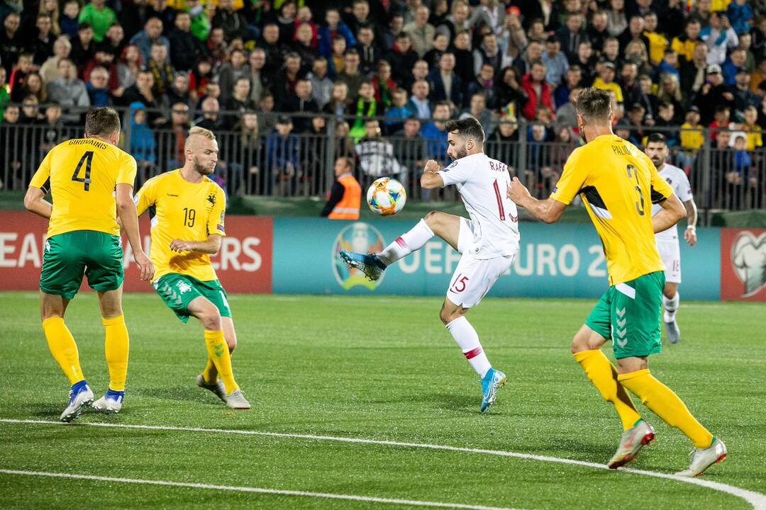 Futbolas: Lietuva – Portugalija 1:5