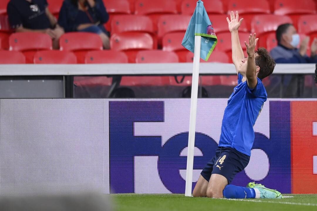Europos futbolo čempionatas: Italija–Austrija 2:1