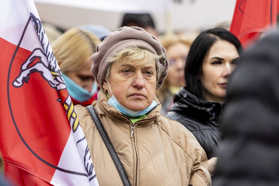 Lenkų protestas dėl mokyklų jungimo