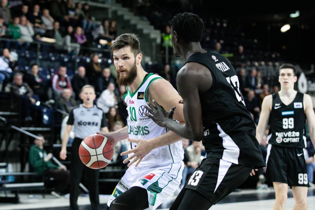 LKL: Kėdainių „Nevėžis – Optibet“  –  Kauno „Žalgiris“ 64:72