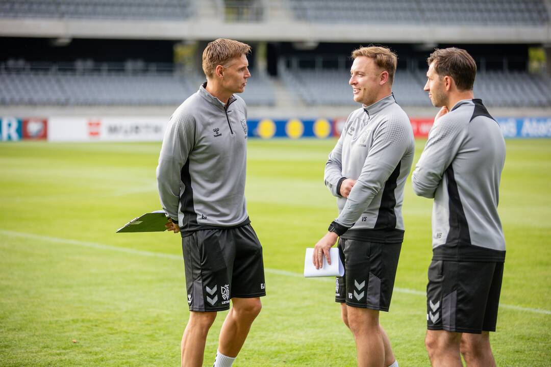 Lietuvos futbolo rinktinės treniruotė prieš rungtynes su Juodkalnija