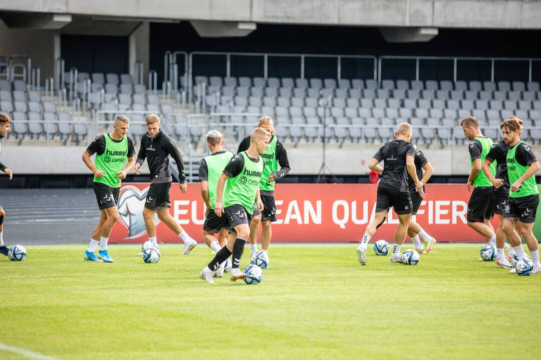 Lietuvos futbolo rinktinės treniruotė prieš rungtynes su Juodkalnija