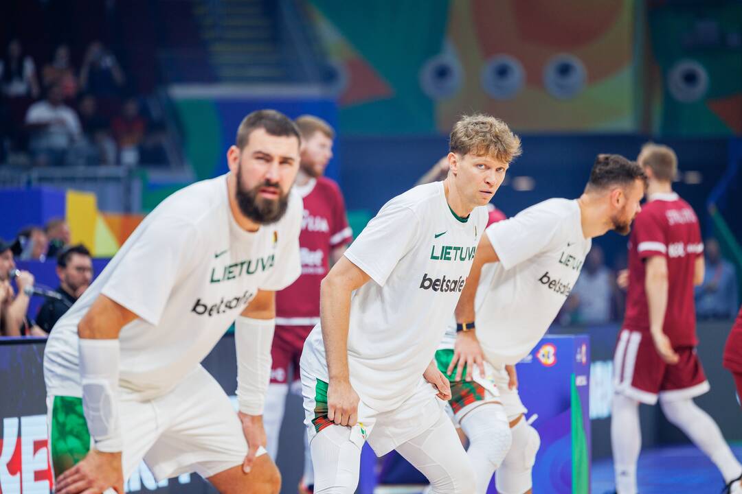 Pasaulio krepšinio čempionatas Filipinuose: Lietuva – Latvija 63:98