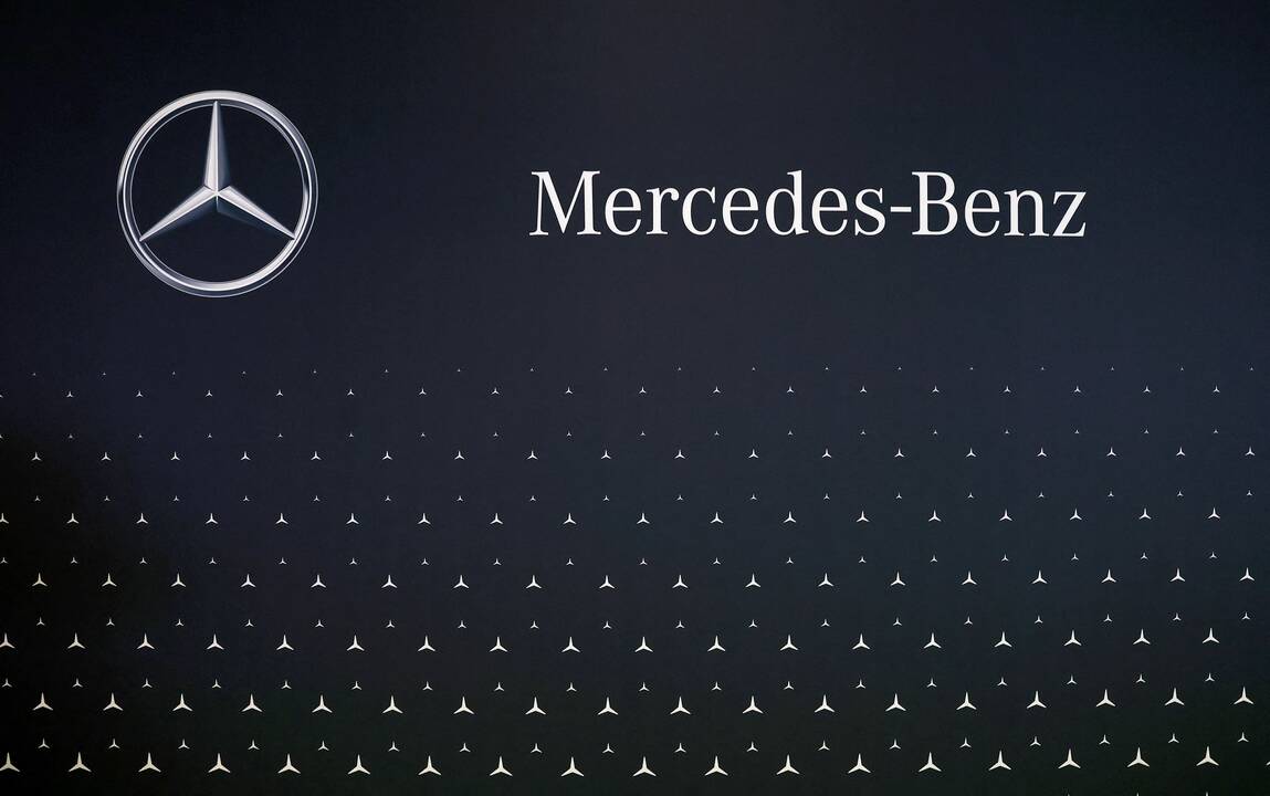 „Mercedes-Benz“ visame pasaulyje atšaukia apie 261 tūkst. visureigių