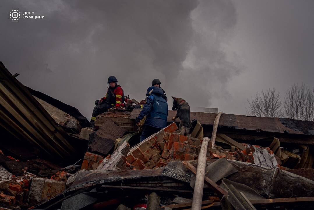Į keturis Donecko srities miestus beveik neįmanoma nugabenti humanitarinės pagalbos 