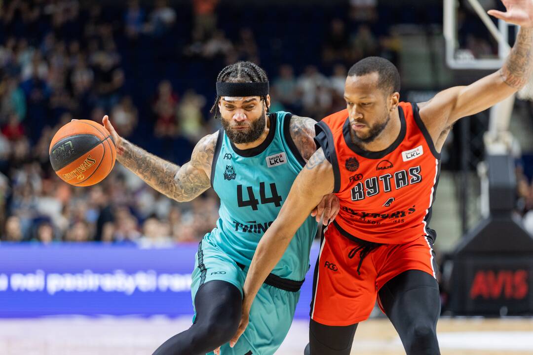 LKL pusfinalis: Vilniaus „Wolves Twinsbet“  – Vilniaus „Rytas“ 75:113