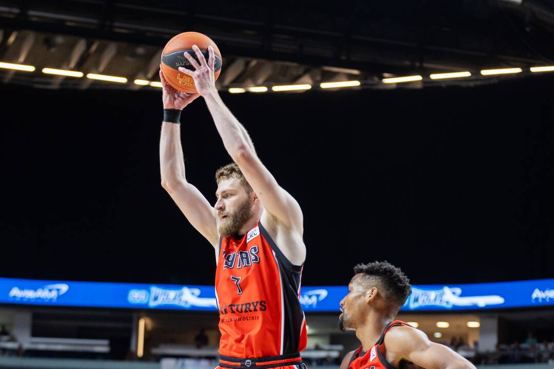 LKL pusfinalis: Vilniaus „Wolves Twinsbet“  – Vilniaus „Rytas“ 75:113