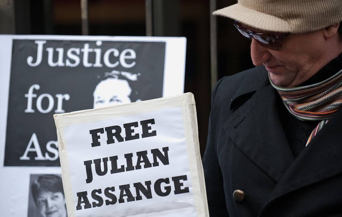 Britanija turėtų paleisti J. Assange'ą po JT darbo grupės sprendimo