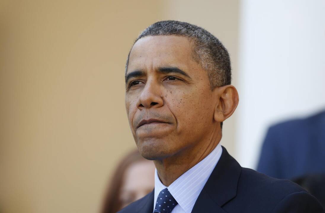 B. Obama pakeliui į Aziją aplankė tragedijos ištiktą JAV bendruomenę