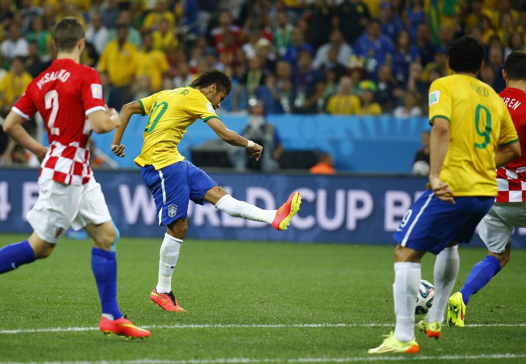 Pasaulio futbolo čempionato rungtynės: Brazilija-Kroatija