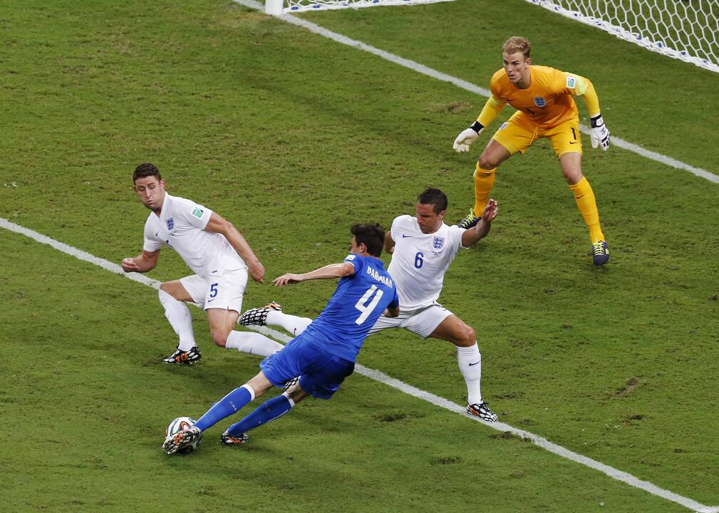 Pasaulio futbolo čempionatas: Italija - Anglija