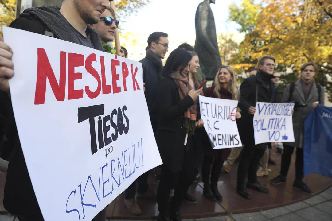 Protesto akcija prie Vyriausybės