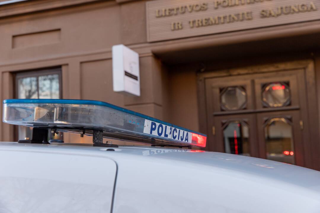 Specialiųjų tarnybų apgultis Laisvės alėjoje