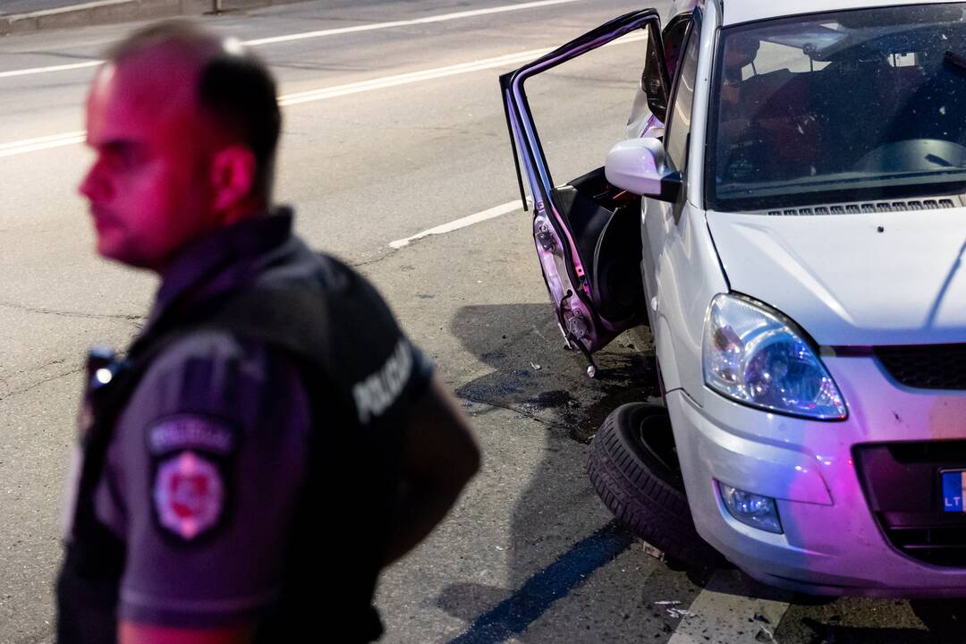 Avarija O. Milašiaus gatvėje Vilniuje