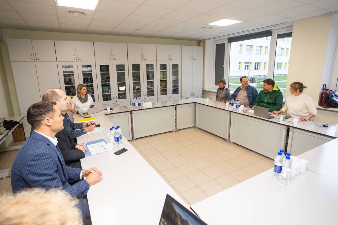 Švietimo ministras susitinka su mokytojų profesine sąjunga