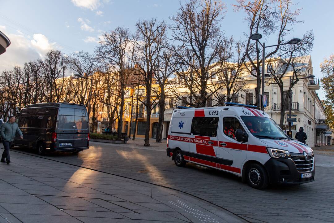 Specialiųjų tarnybų apgultis Laisvės alėjoje