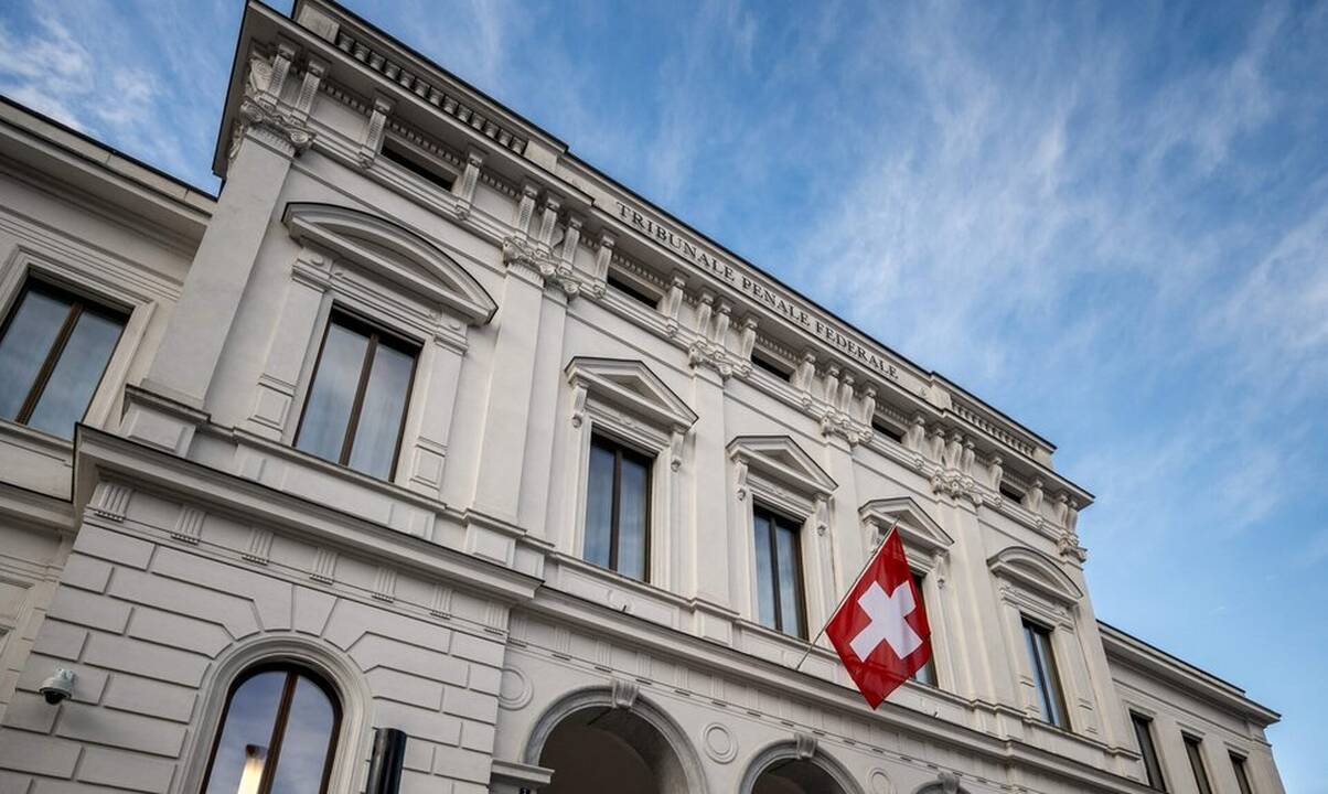 Šveicarija nepritaria prisijungimui prie darbo grupės Rusijos oligarchų pinigams susekti