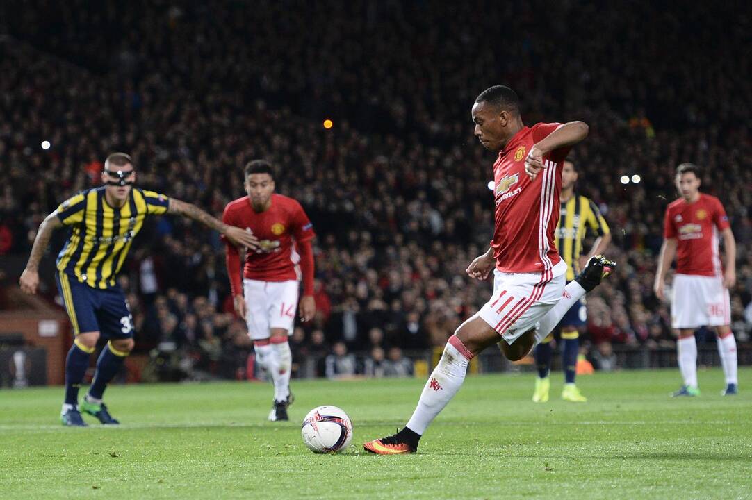 "Manchester United" 4:1 įveikė "Fenerbahce" futbolininkus