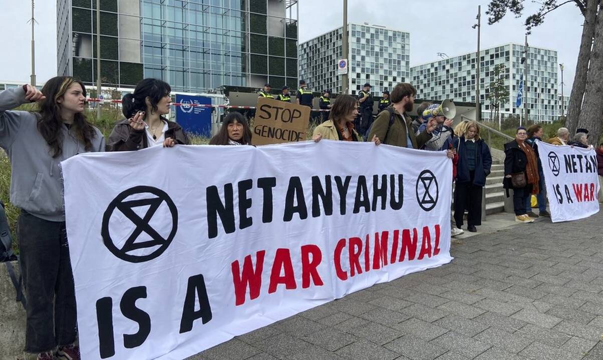 Palestiniečius remiantys aktyvistai užblokavo įėjimą į TBT