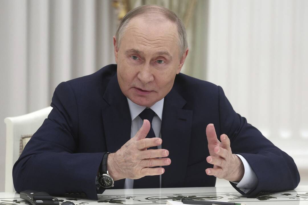 Putinas paskelbė Velykų paliaubas Ukrainoje