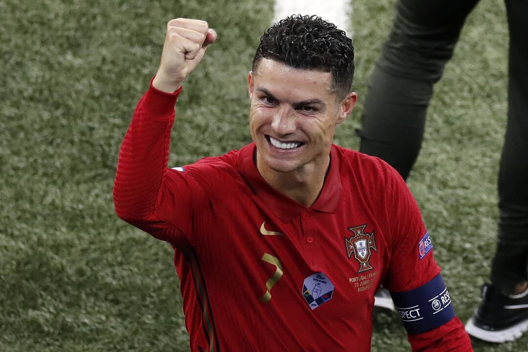 Europos futbolo čempionatas: Portugalija–Prancūzija 2:2