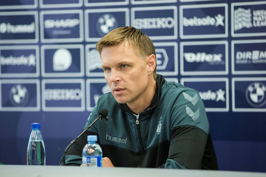 Lietuvos futbolo rinktinės spaudos konferencija