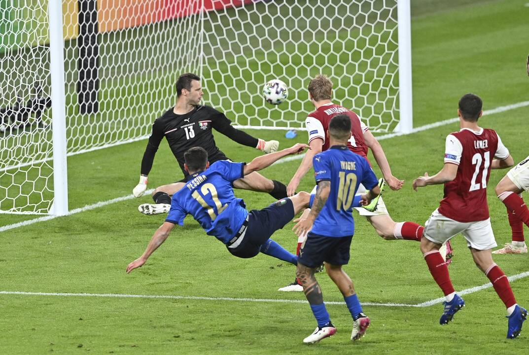 Europos futbolo čempionatas: Italija–Austrija 2:1