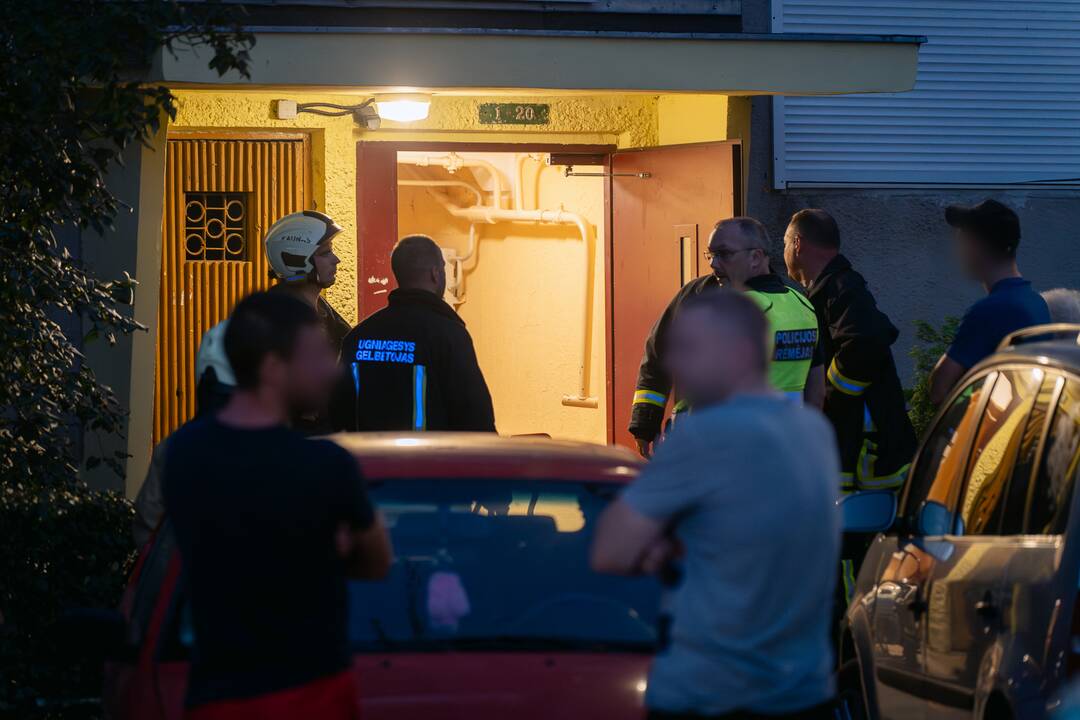 Dėl prisvilusio puodo į V. Krevės pr. atskubėjo spec. tarnybos