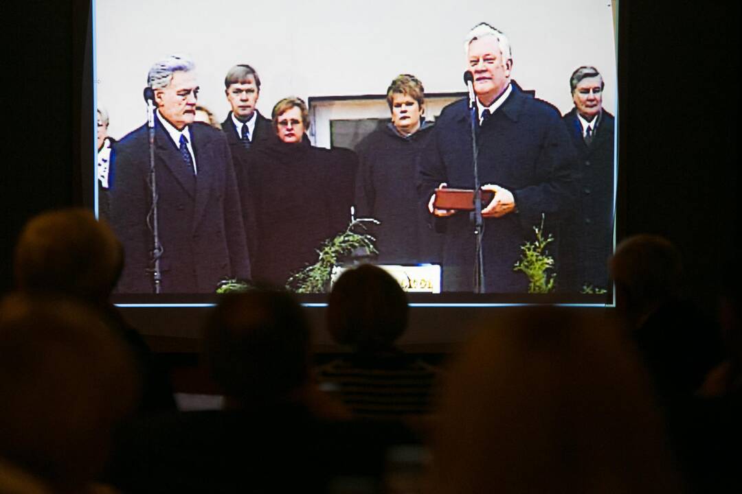 Pristatytas filmo apie V. Adamkų tęsinys