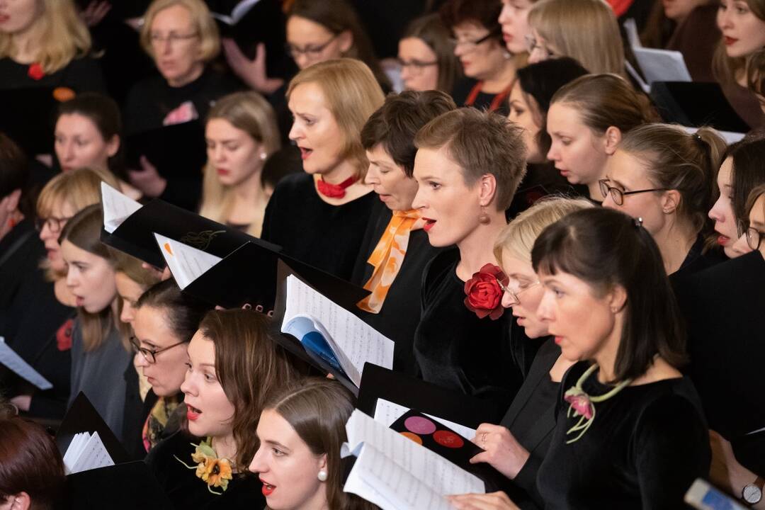 VU chorai dainomis išreiškė palaikymą Baltarusijos pilietiniams judėjimams