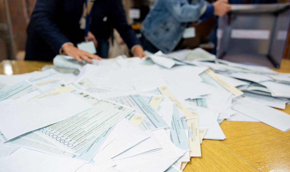 VRK: Saulės vienmandatės rinkimų apygardos rezultatai po balsų perskaičiavimo nepasikeitė