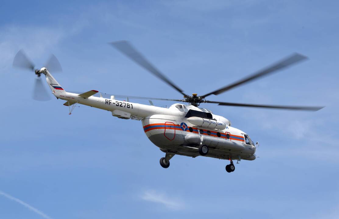 Rusijoje du paaugliai sudegino karinį sraigtasparnį Mi-8