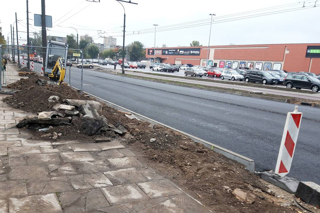Nauja kelio danga Kovo 11-osios gatvėje