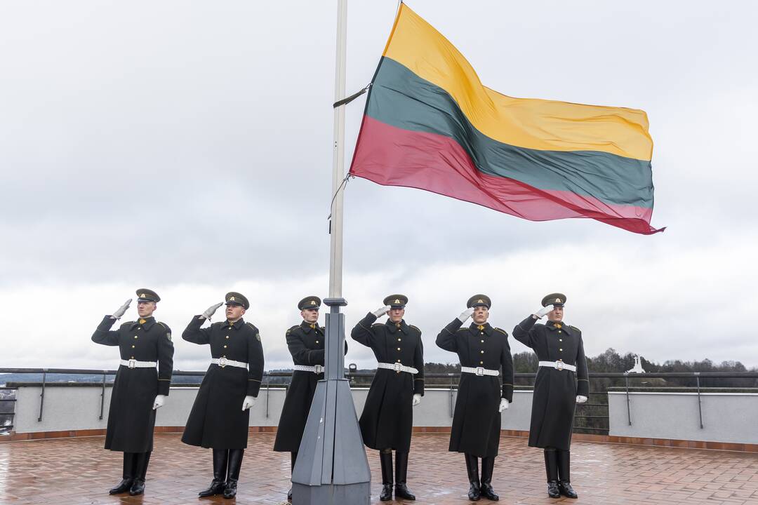 Naujos Lietuvos valstybės vėliavos iškėlimo ceremonija