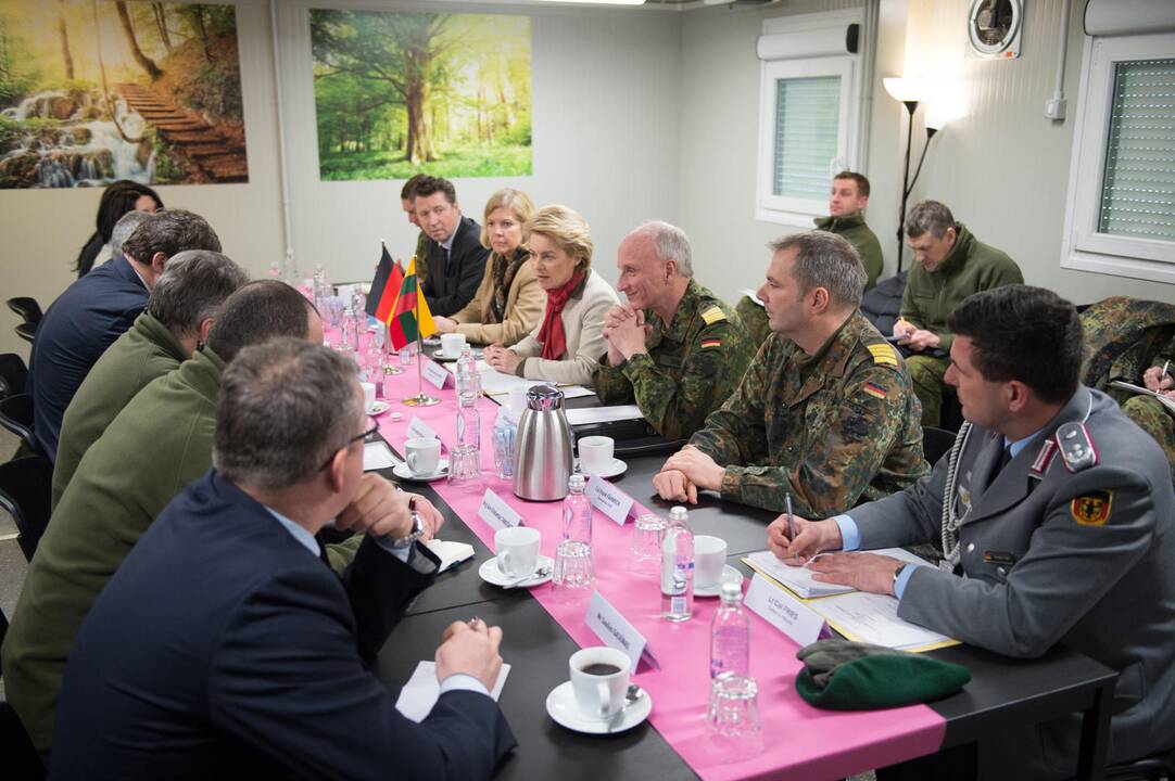 NATO pajėgų bataliono metinių minėjimas Rukloje