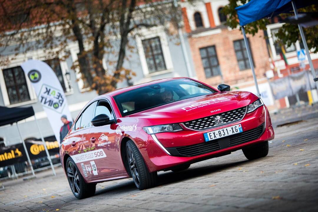 Geriausiu automobiliu išrinktas „Peugeot 508“  