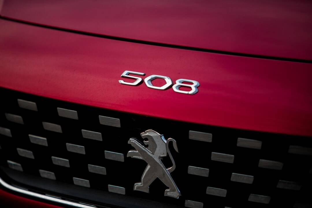Geriausiu automobiliu išrinktas „Peugeot 508“  