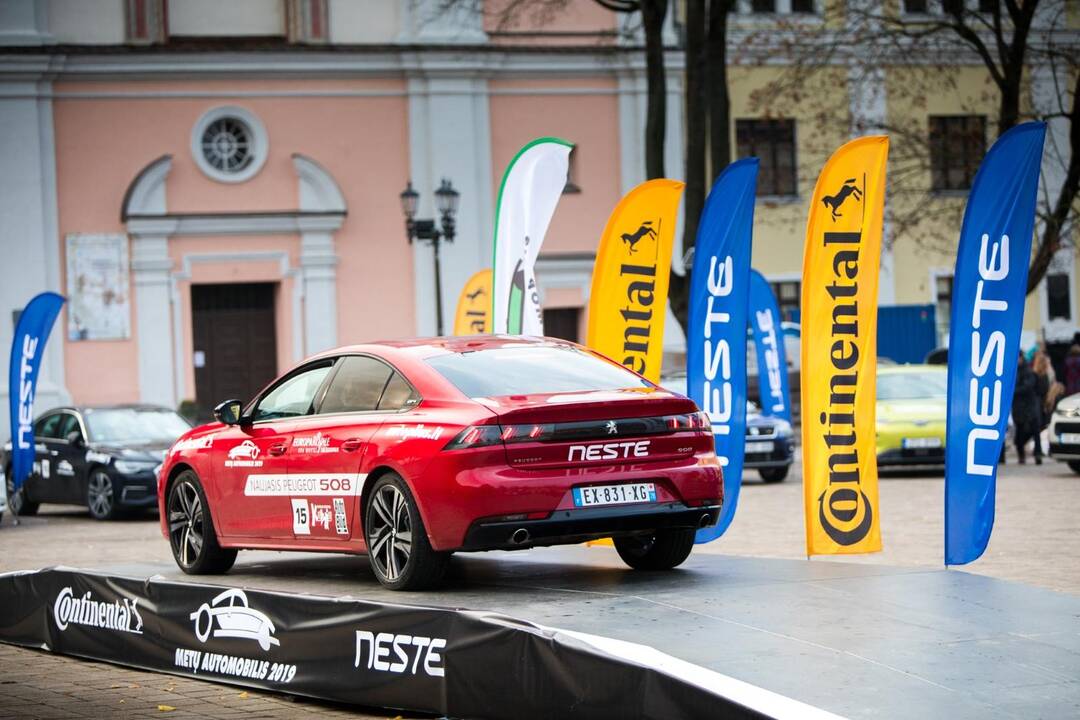 Geriausiu automobiliu išrinktas „Peugeot 508“  