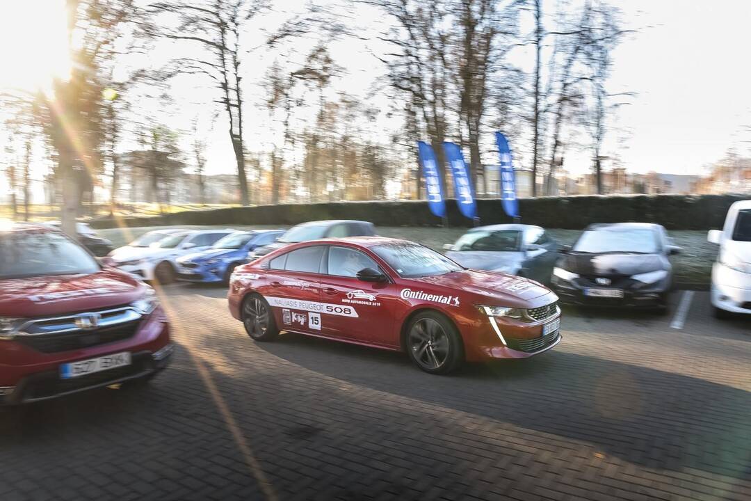 Geriausiu automobiliu išrinktas „Peugeot 508“  