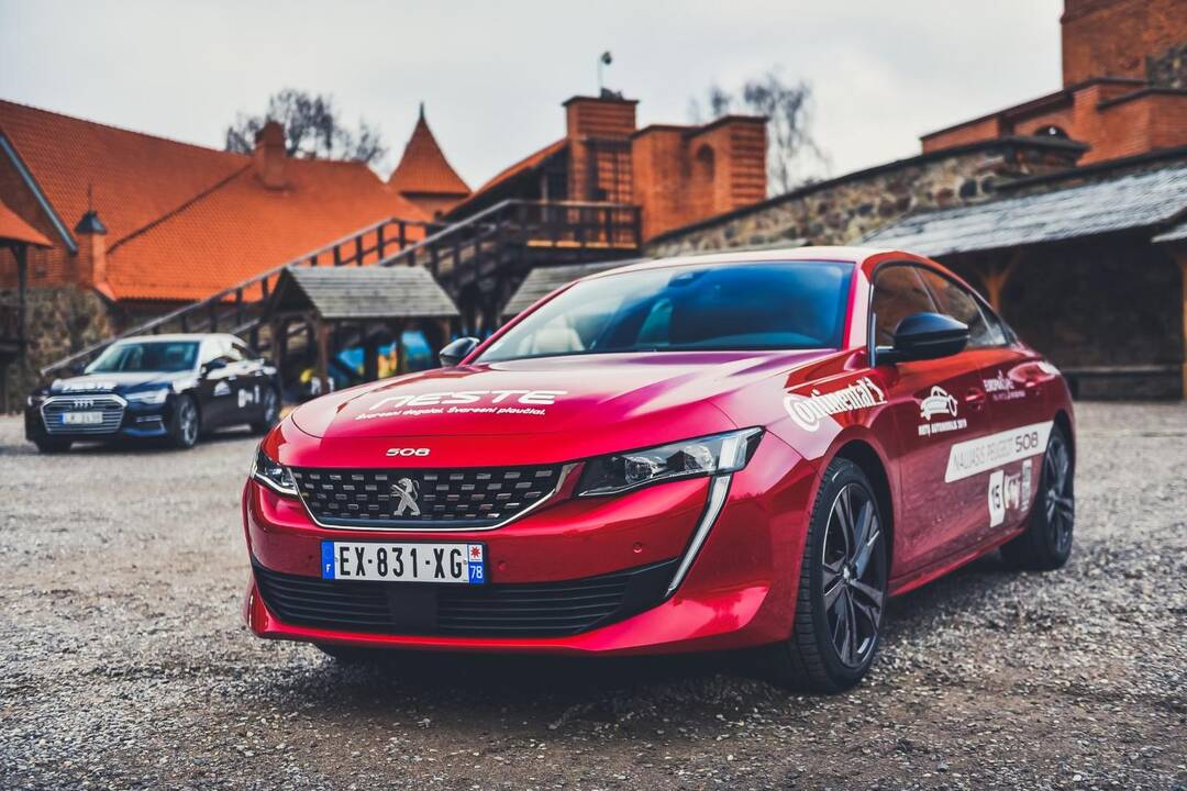Geriausiu automobiliu išrinktas „Peugeot 508“  